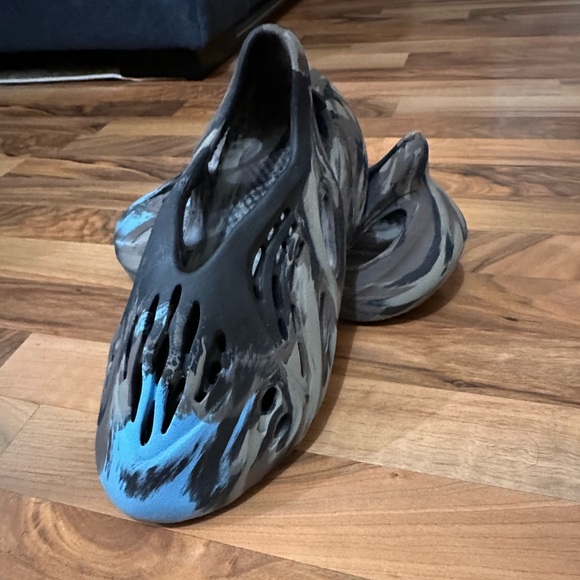 Adidas Yeezy Foam RNR MX Cinder Colorway main image 5